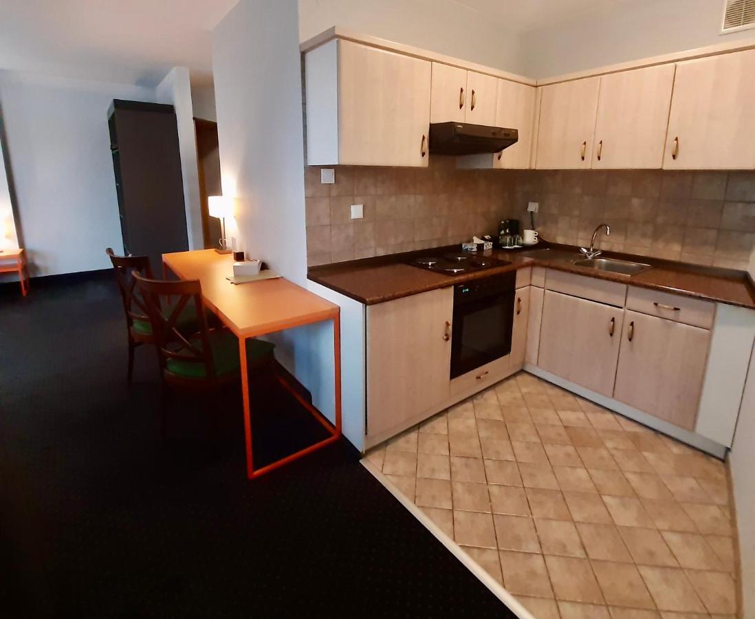 Poleczki Aparthotel *